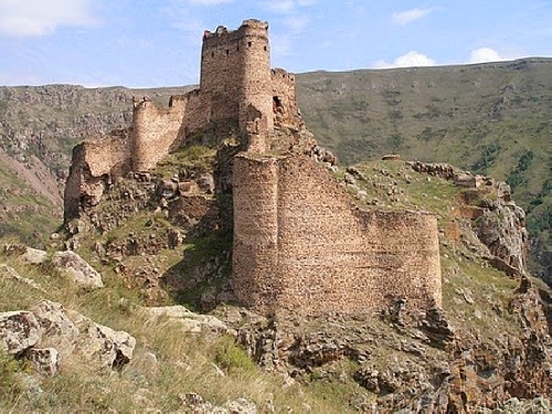 Mardin Mazıdağı Tarihi Dermetinan Kalesi Manzarası